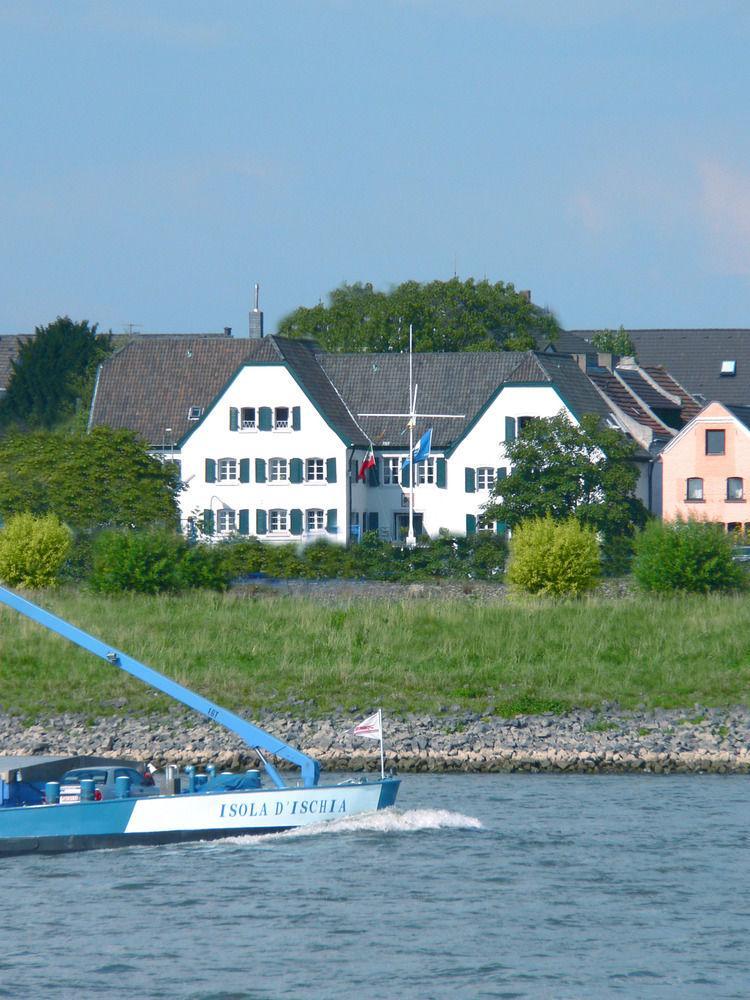 Rhein River Guesthouse - Direkt Am Rhein ليفركوزن المظهر الخارجي الصورة
